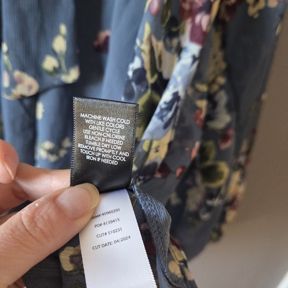 TORRID Crinkle Chiffon Raglan Tie Front Blouse Womens Plus Size 2X Blue Floral - Picture 8 of 11